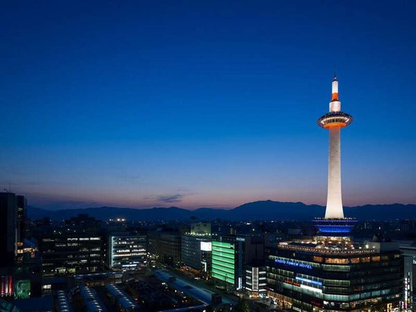 【函館空港発】 <厳選のホテルに宿泊>錦を纏う!古都京都16ヶ所の世界遺産周遊(4日間)2
